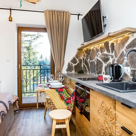 Na Lesnej- Sauna , Taras Widokowy بوكافينا تترايسكا